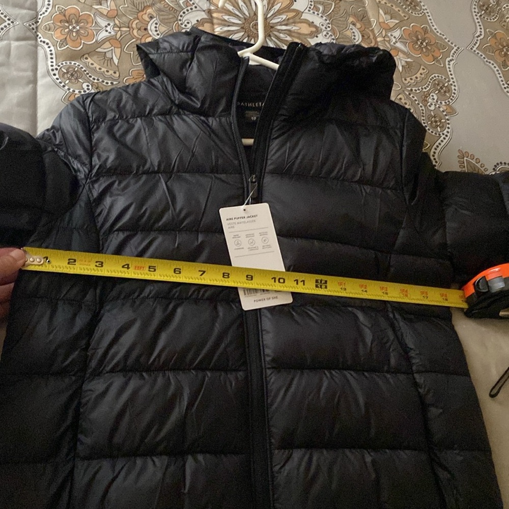 Women's Athleta Aire Puffer Jacket - Picture 12 of 13